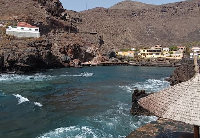 Apartahotel en Tamaduste - Apartamento en El Hierro para 2 pax frente al Mar Apartahotel en Tamaduste - Apartamento en El Hierro para 2 pax frente al Mar