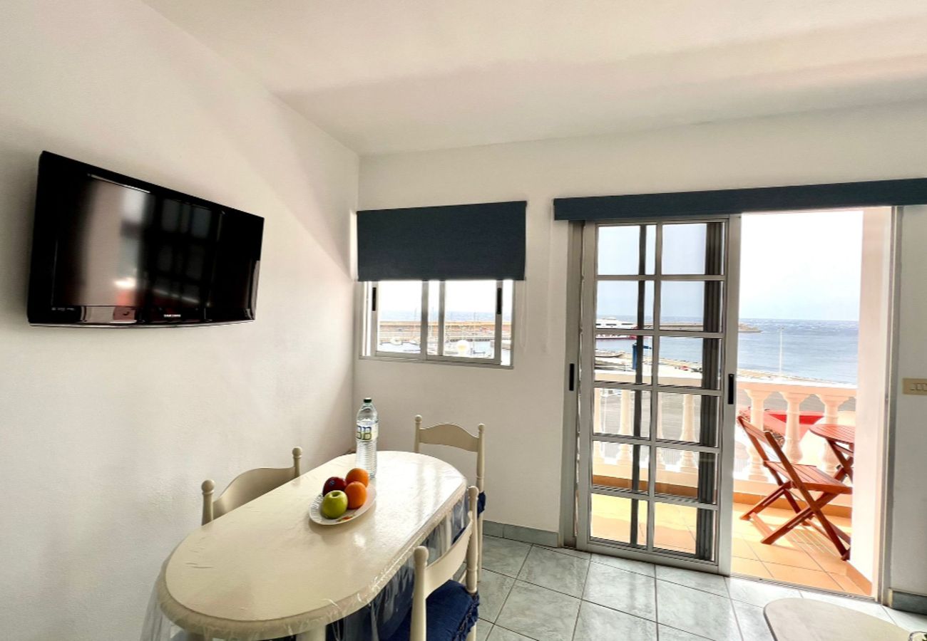 Apartamento en Timijiraque - Moderno apartamento con hermosas vistas al mar y terraza 