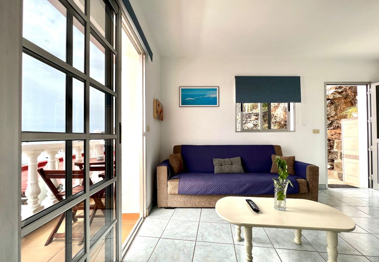 Apartamento en Timijiraque - Moderno apartamento con hermosas vistas al mar y terraza 