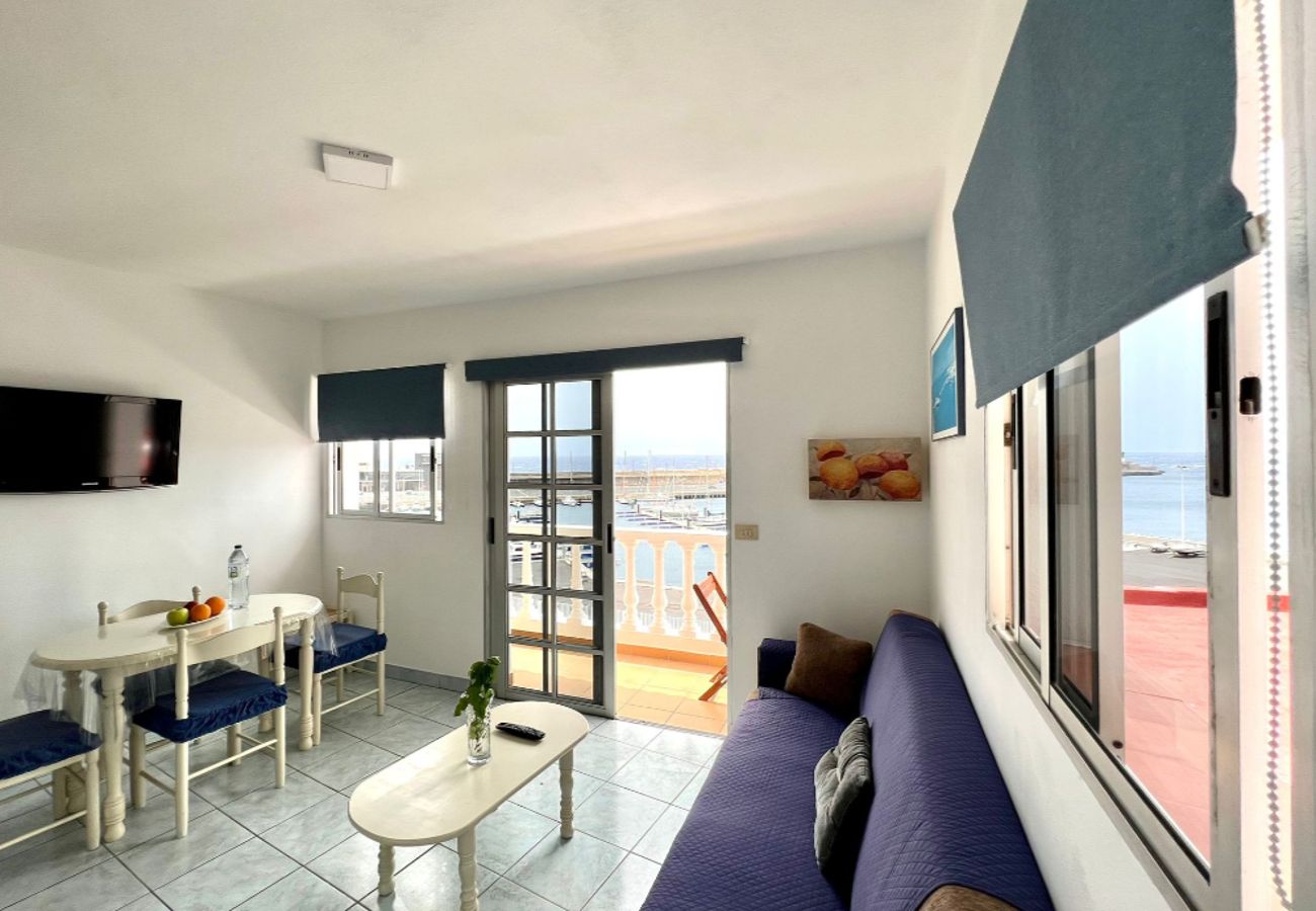 Apartamento en Timijiraque - Moderno apartamento con hermosas vistas al mar y terraza 