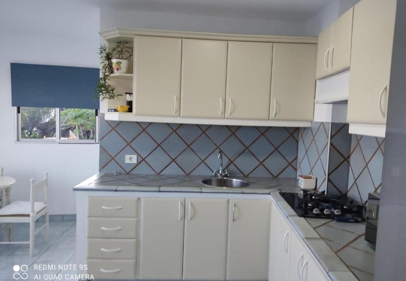 Apartahotel en Valverde - Apartamento con terraza privada, increibles vistas al mar