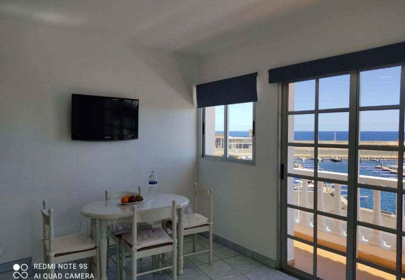 Apartahotel en Valverde - Apartamento con terraza privada, increibles vistas al mar