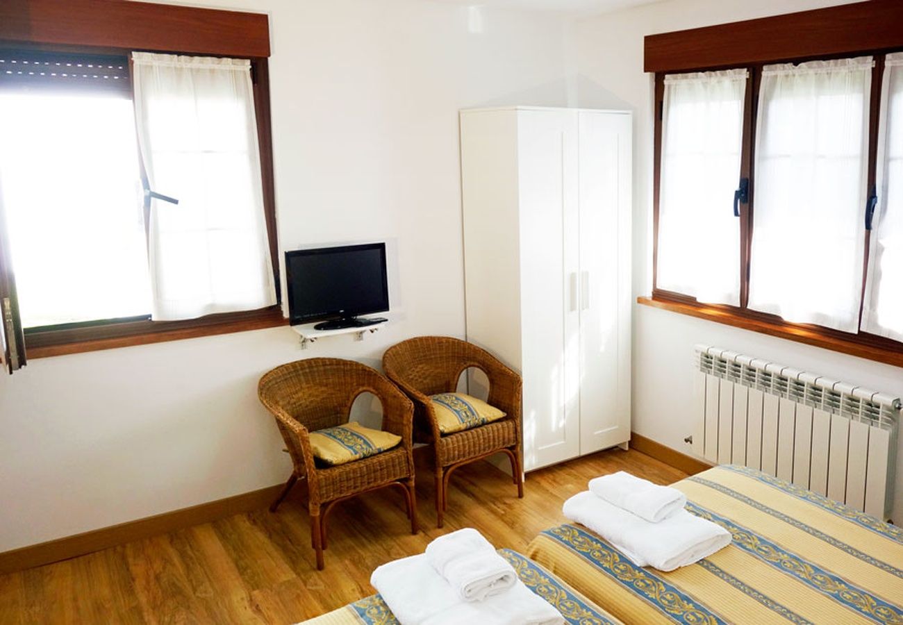 Apartamento en Valdés - Preciosa casa para 6 pax BBQ  Jardin