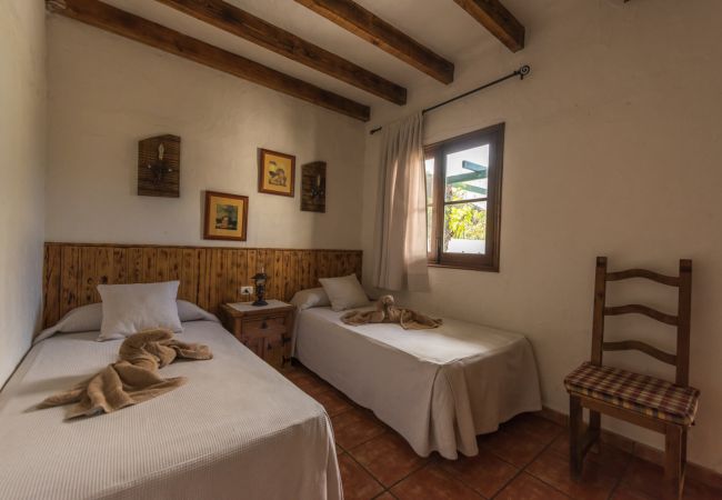 Apartahotel en Frontera - Fantastico Apartamento para 4 pax Piscina, Tenis y BBQ Apartahotel en Frontera - Fantastico Apartamento para 4 pax Piscina, Tenis y BBQ