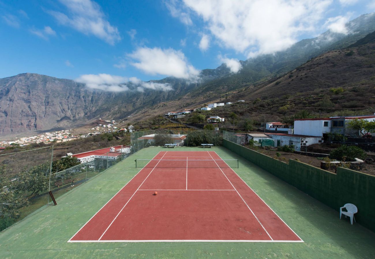 Apartamento en Frontera - Impresionantes vistas al Mar y la montaña, tennis, Piscina BBQ