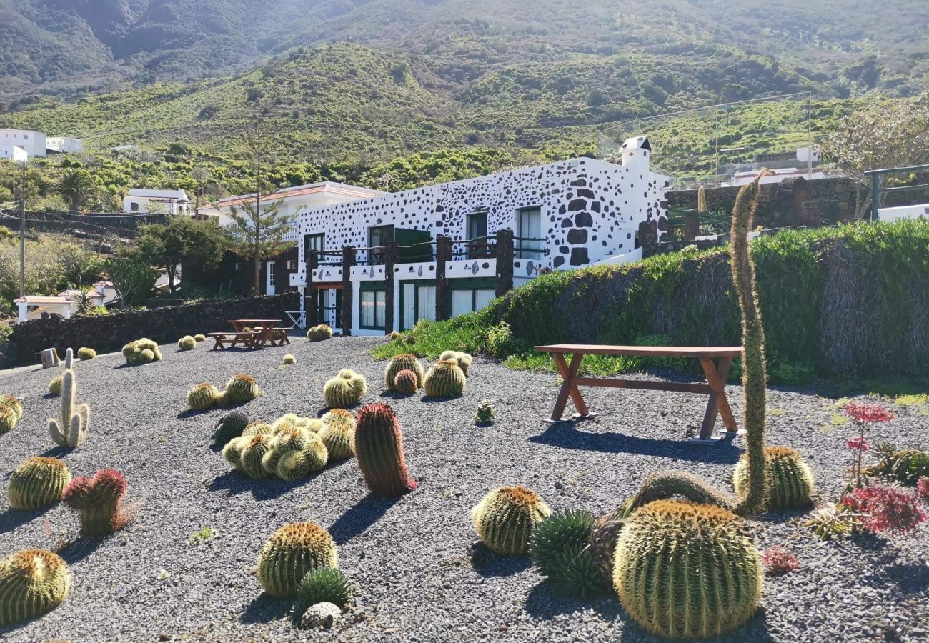 Apartamento en Frontera - Impresionantes vistas al Mar y la montaña, tennis, Piscina BBQ