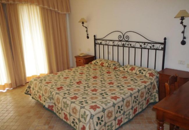 Apartahotel en Los Realejos - Apartamento en Acantilado con Terraza y Vistas Inolvidables al Mar  Apartahotel en Los Realejos - Apartamento en Acantilado con Terraza y Vistas Inolvidables al Mar