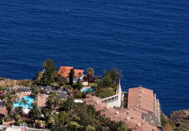 Apartahotel en Los Realejos - Apartamento en Acantilado con Terraza y Vistas Inolvidables al Mar  Apartahotel en Los Realejos - Apartamento en Acantilado con Terraza y Vistas Inolvidables al Mar