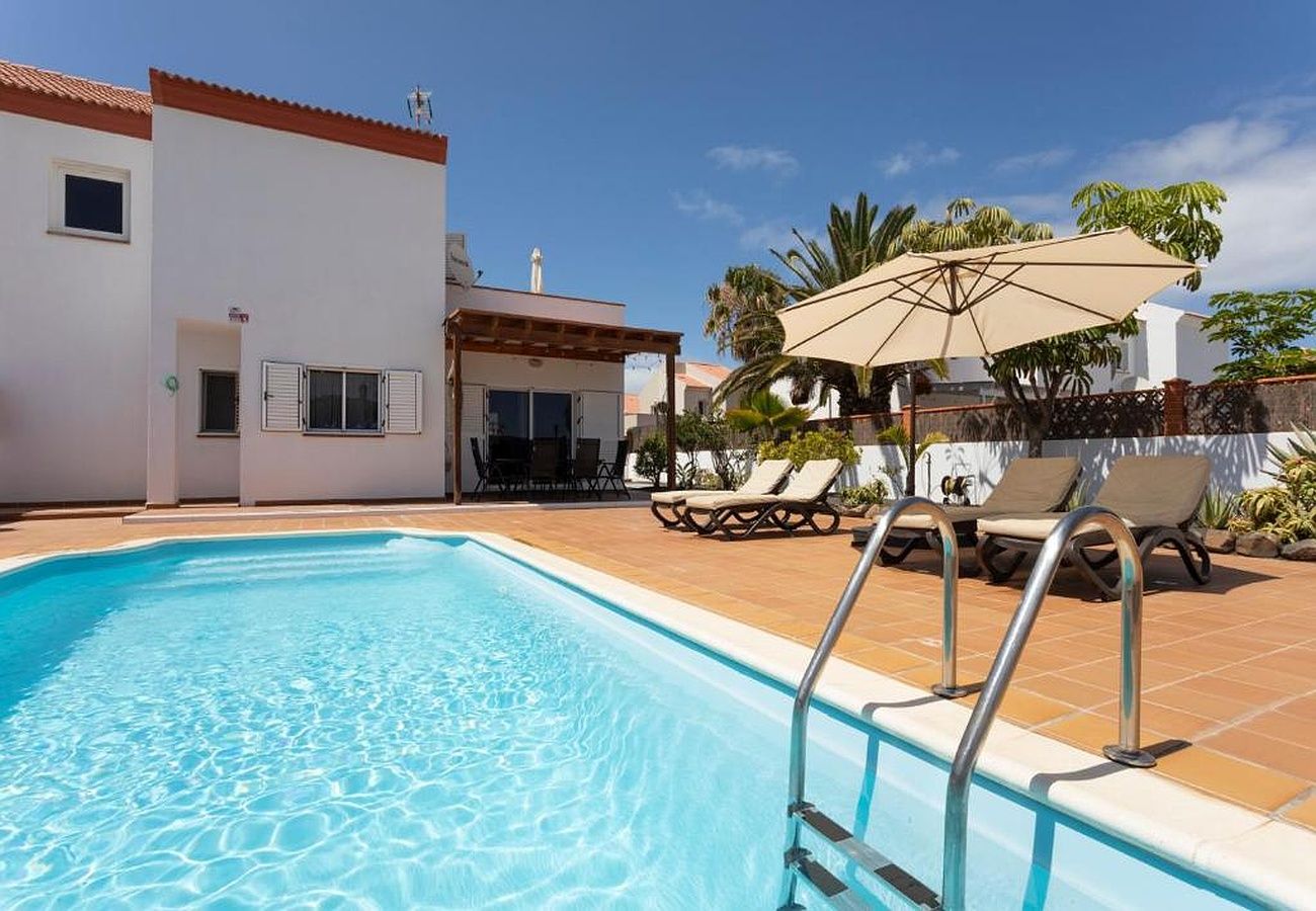 Villa en Santa Cruz de la Palma - Impresionantes vistas al Mar y al desierto Piscina BBQ WIFI