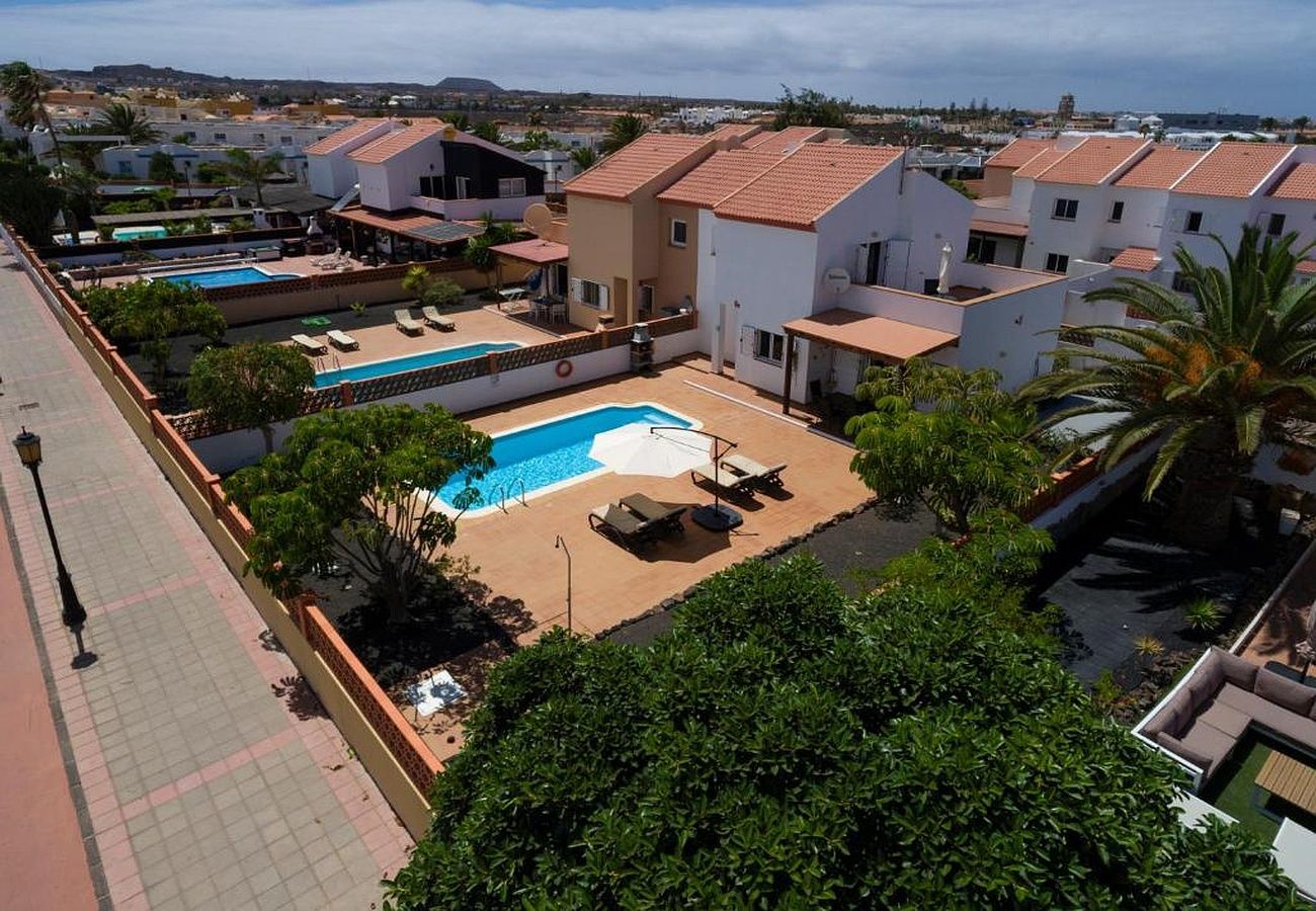 Villa en Santa Cruz de la Palma - Impresionantes vistas al Mar y al desierto Piscina BBQ WIFI