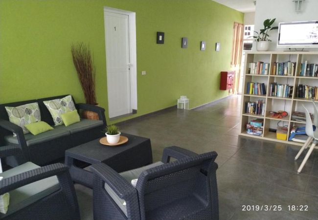 Apartahotel en Los Llanos de Aridane - Céntrico Apartamento con Vistas Terraza BBQ y Piscina Lo Tiene Todo! Apartahotel en Los Llanos de Aridane - Céntrico Apartamento con Vistas Terraza BBQ y Piscina Lo Tiene Todo!