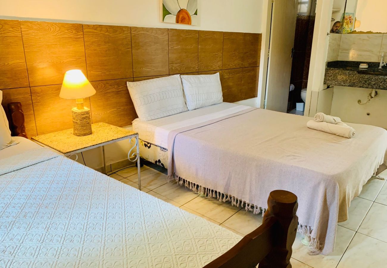 Apartamento en Armação de Buzios - Precioso Homestay a pocos mts del mar WIFI, Piscina, Buzios