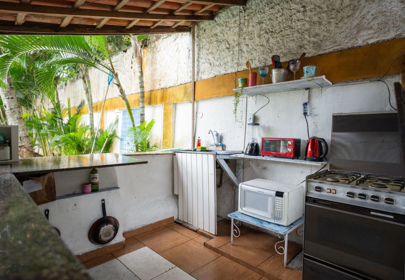 Apartamento en Armação de Buzios - Precioso Homestay a pocos mts del mar WIFI, Piscina, Buzios