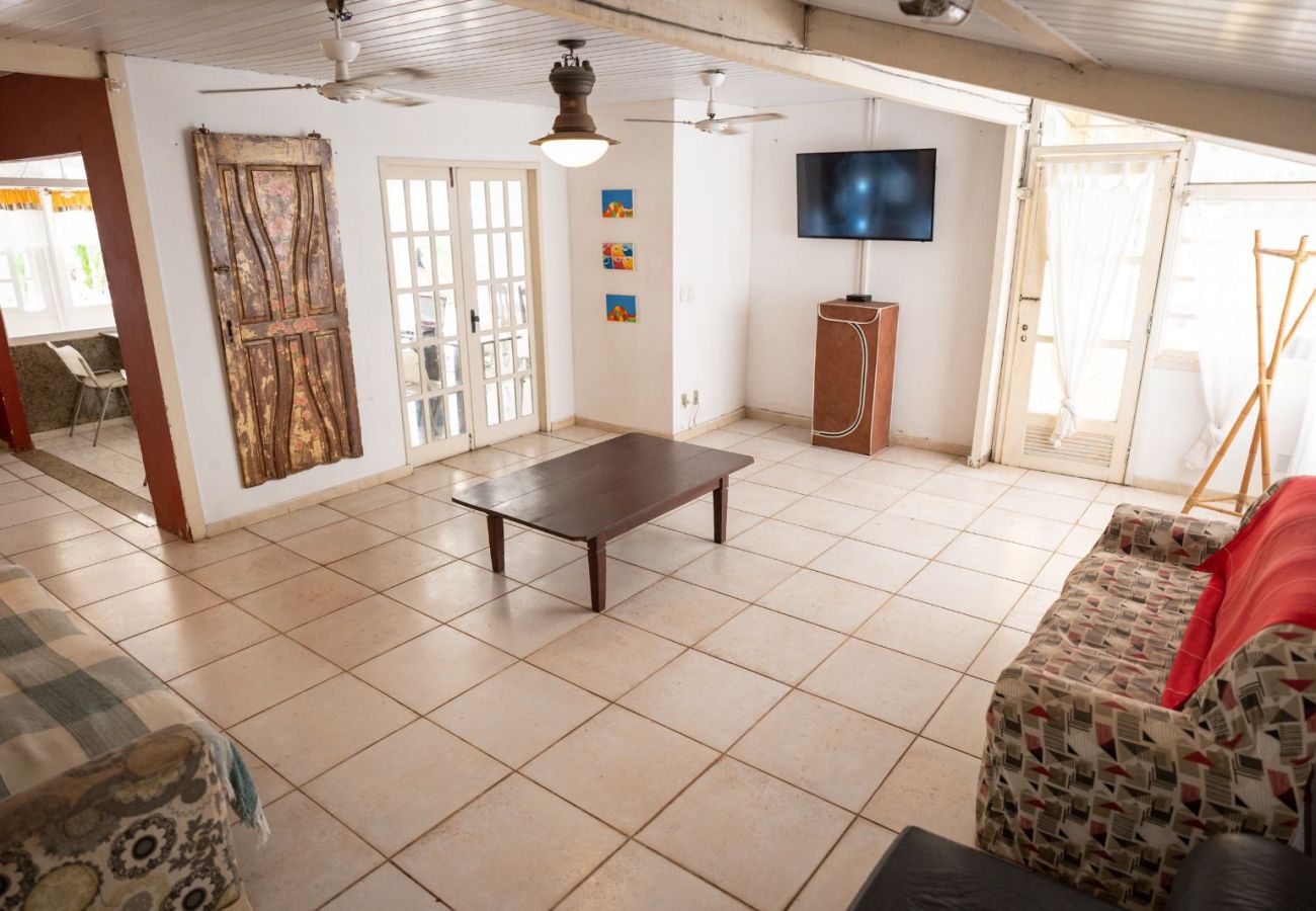 Apartamento en Armação de Buzios - Precioso Homestay a pocos mts del mar WIFI, Piscina, Buzios