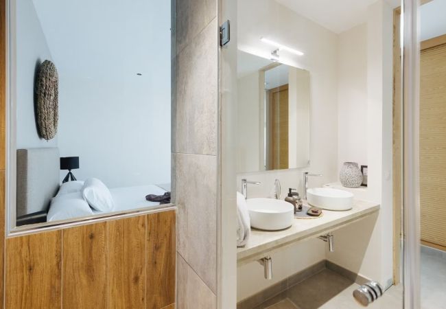 Villa en Santa Cruz de la Palma - Moderna Villa con piscina y vistas al mar  Villa en Santa Cruz de la Palma - Moderna Villa con piscina y vistas al mar