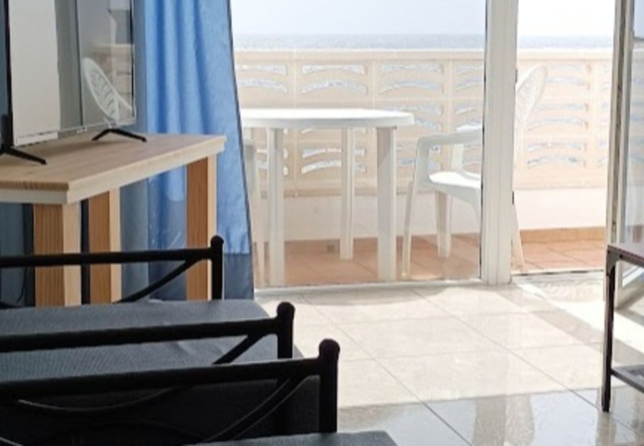 Apartamento en Valverde - En Primera linea del Mar con Hermosas vistas 3 pax.