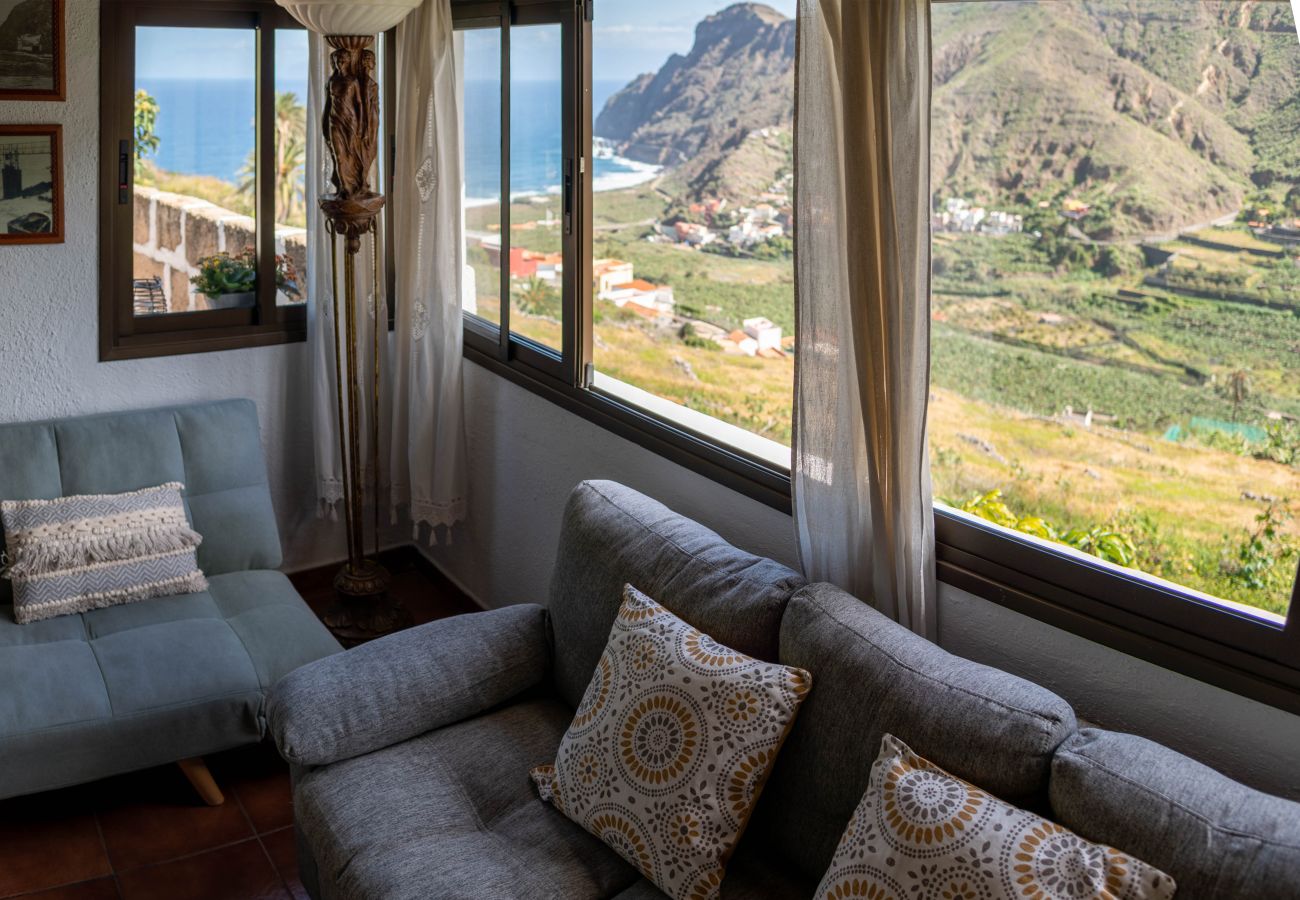 Casa en Hermigua - Bellas vistas al mar y montaña con terraza 