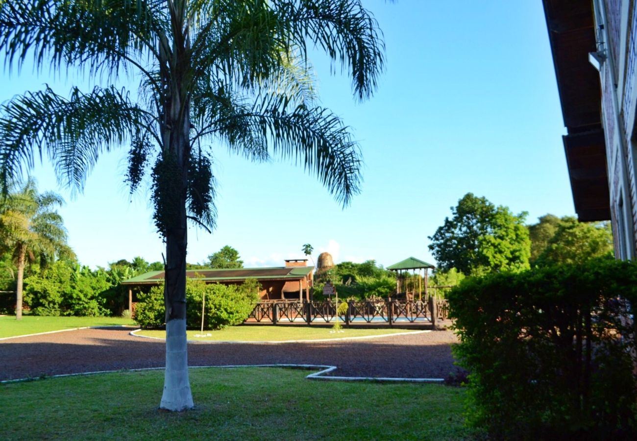 Cabaña en Puerto Iguazú - Preciosa cabañas en las cataratas del Iguazú con piscina