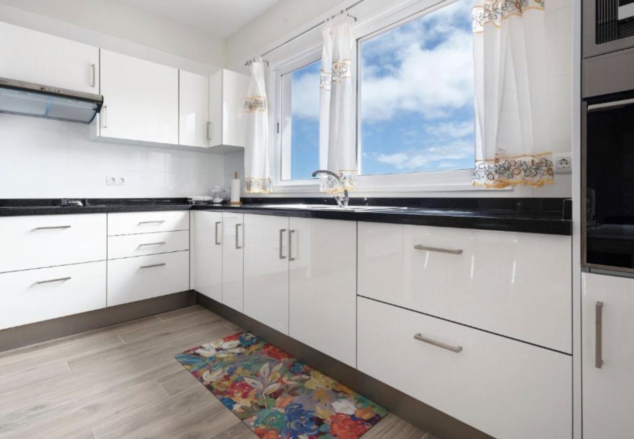 Casa rural en Garachico - Moderna Casa con Vistas al Teide hasta 4 personas