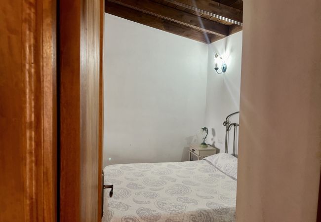 Casa en Garachico - Casa ideal para 4 con billar y hermosas vistas a la montaña  Casa en Garachico - Casa ideal para 4 con billar y hermosas vistas a la montaña