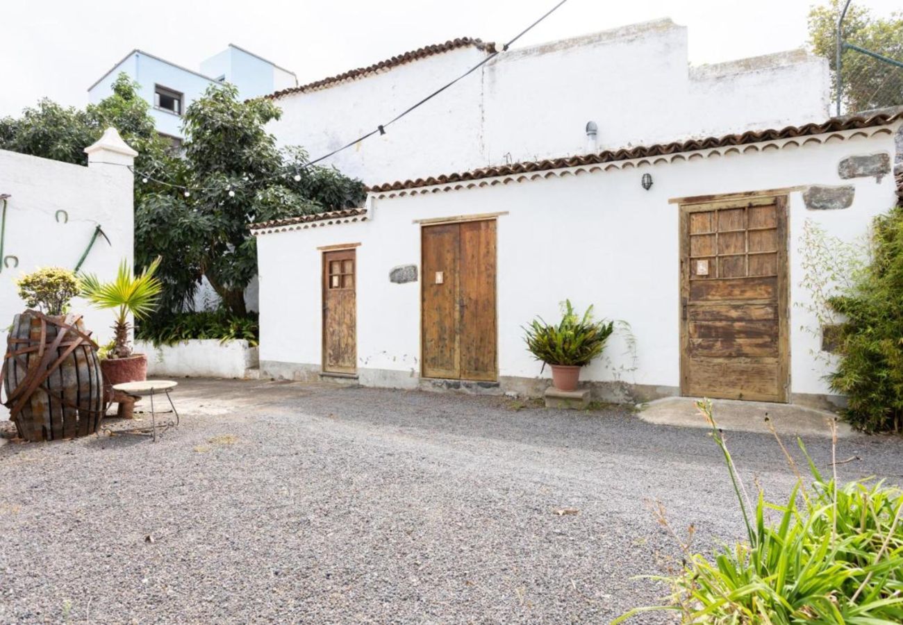 Apartamento en La Orotava - Apartamento con Historia, Arte y Nobleza en el Corazón