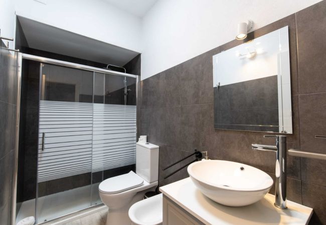 Apartahotel en Santa Cruz de Tenerife - Casa con Espacios Únicos Ideal Parejas Apartahotel en Santa Cruz de Tenerife - Casa con Espacios Únicos Ideal Parejas