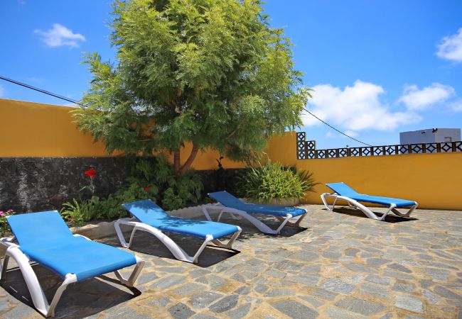 Apartamento en Los Llanos de Aridane - Apartamento en La Palma para 2 personas con vistas a la Piscina y total tranquilidad