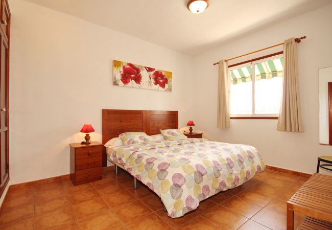 Apartahotel en Los Llanos de Aridane - Apartamento en La Palma para 2 personas con vistas a la Piscina y total tranquilidad Apartahotel en Los Llanos de Aridane - Apartamento en La Palma para 2 personas con vistas a la Piscina y total tranquilidad