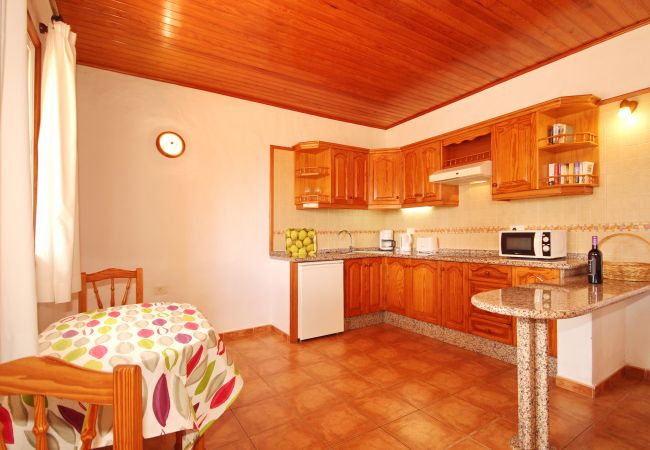 Apartahotel en Los Llanos de Aridane - Apartamento en La Palma para 2 personas con vistas a la Piscina y total tranquilidad Apartahotel en Los Llanos de Aridane - Apartamento en La Palma para 2 personas con vistas a la Piscina y total tranquilidad