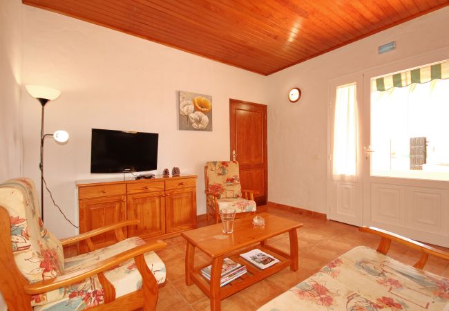 Apartahotel en Los Llanos de Aridane - Apartamento en La Palma para 2 personas con vistas a la Piscina y total tranquilidad Apartahotel en Los Llanos de Aridane - Apartamento en La Palma para 2 personas con vistas a la Piscina y total tranquilidad
