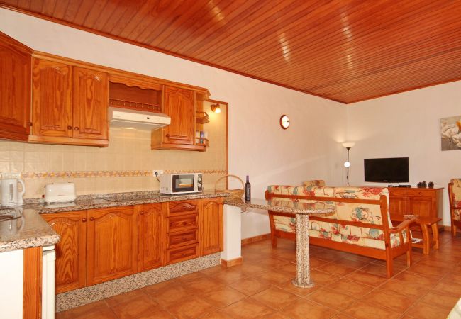 Apartahotel en Los Llanos de Aridane - Apartamento en La Palma para 2 personas con vistas a la Piscina y total tranquilidad Apartahotel en Los Llanos de Aridane - Apartamento en La Palma para 2 personas con vistas a la Piscina y total tranquilidad