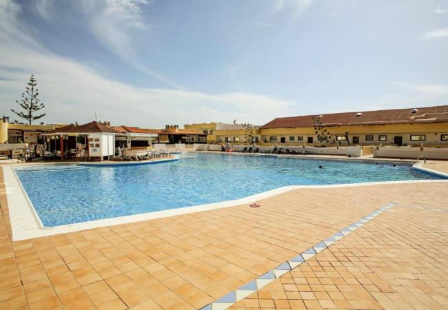 Apartahotel en Costa Adeje - Apartamento con Terraza y Vistas al Mar en Playa Paraíso  Apartahotel en Costa Adeje - Apartamento con Terraza y Vistas al Mar en Playa Paraíso