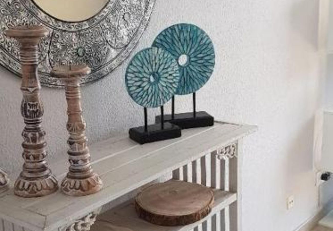 Estudio en Los Cristianos - Loft – Frente al Mar con Piscina y Terraza en Los Cristianos