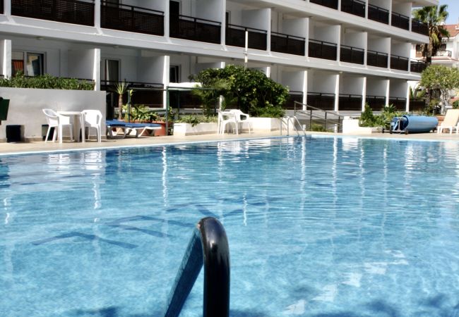 Apartahotel en Puerto de la Cruz - Acogedor Estudio  con vista a la piscina Apartahotel en Puerto de la Cruz - Acogedor Estudio  con vista a la piscina