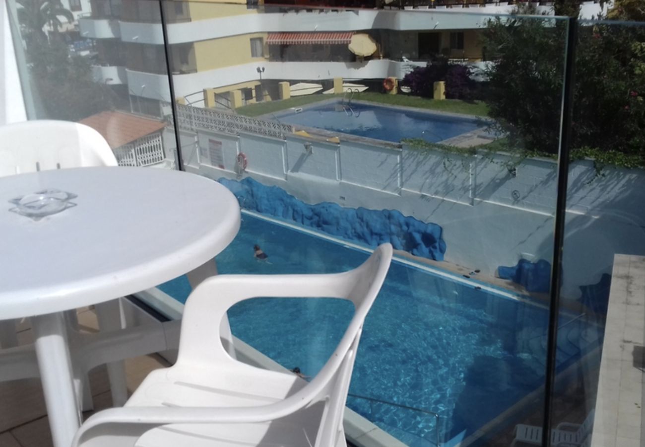 Apartahotel en Puerto de la Cruz - Acogedor Estudio  con vista a la piscina