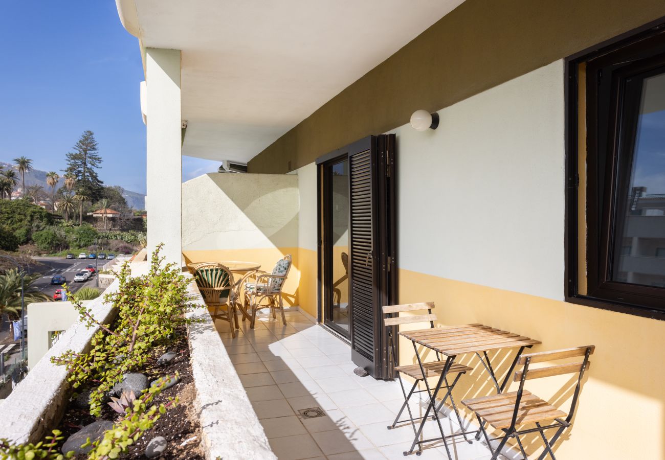 Apartamento en Puerto de la Cruz - Moderno Apartamento en Puerto de la Cruz con Impresionantes Vistas a la Montaña