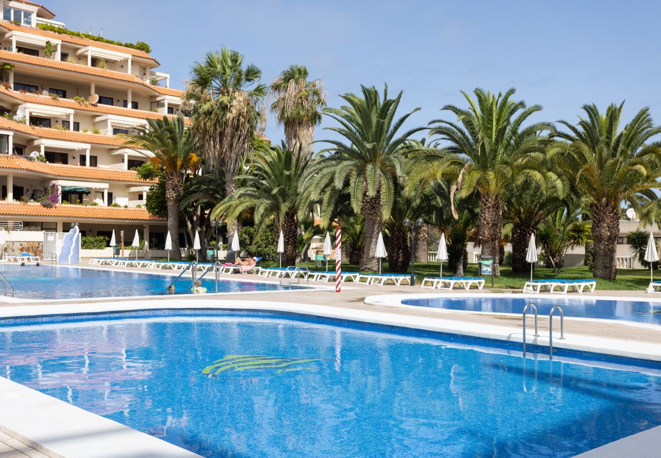 Apartamento en Puerto de la Cruz - Moderno Apartamento en Puerto de la Cruz con Impresionantes Vistas a la Montaña