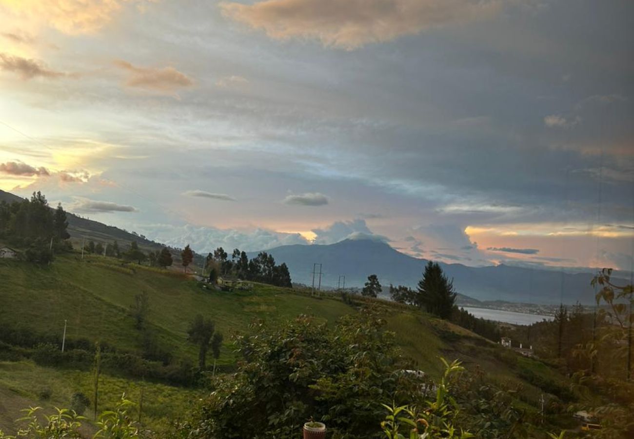 Mobile home en Ibarra - Tiny House en Ecuador rodeada de bosque