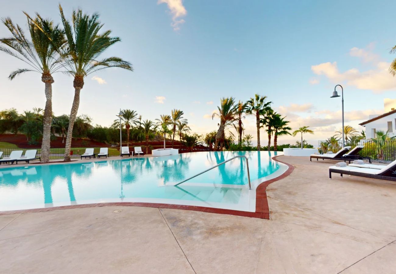 Villa en Guía de Isora - Suite Premium de 4 Dormitorios para Grupos o Familias – Tenerife Sur