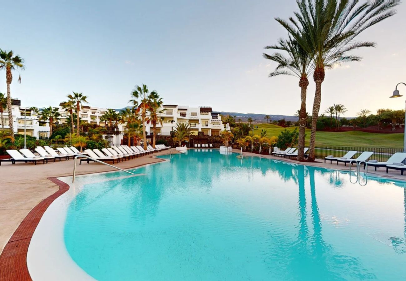 Villa en Guía de Isora - Suite Premium de 4 Dormitorios para Grupos o Familias – Tenerife Sur