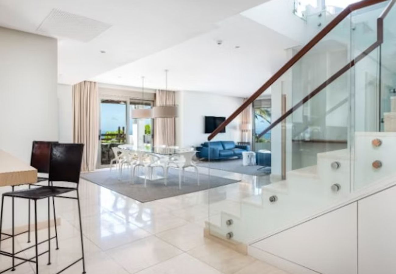Villa en Guía de Isora - Suite Premium de 4 Dormitorios para Grupos o Familias – Tenerife Sur
