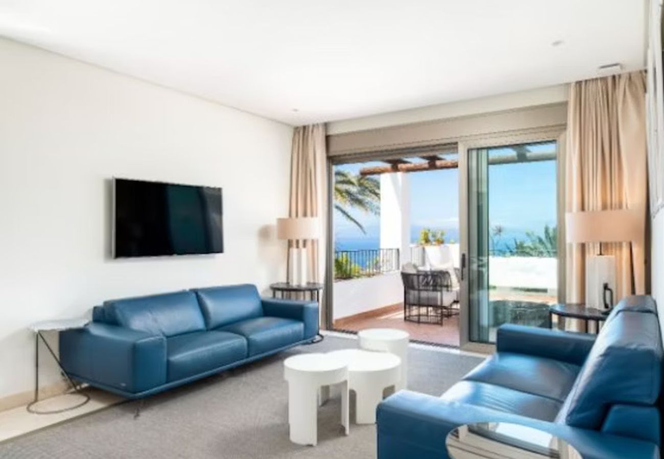 Villa en Guía de Isora - Suite Premium de 4 Dormitorios para Grupos o Familias – Tenerife Sur