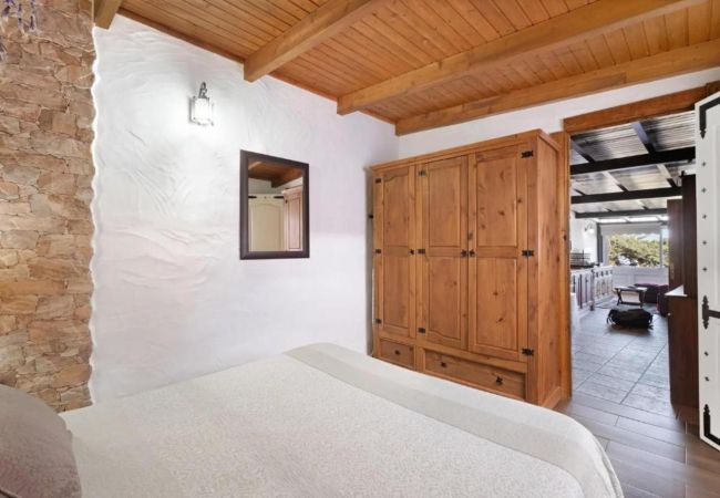 Aparthotel in Mocanal - Apartment for 2 guests on the Beautiful Island of El Hierro Aparthotel in Mocanal - Apartment for 2 guests on the Beautiful Island of El Hierro
