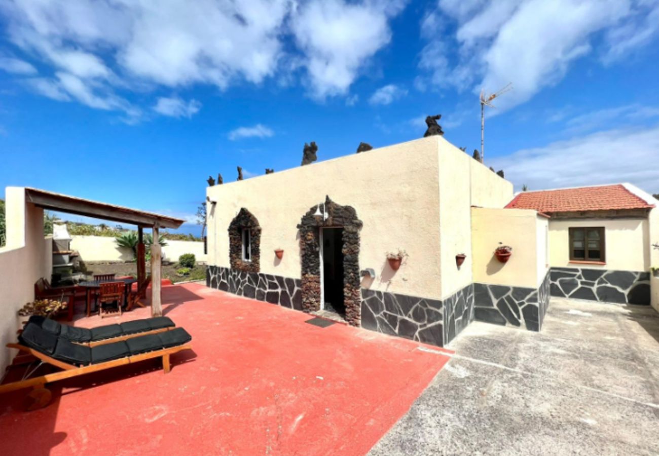 Apartment in Mocanal - Incredible Rural House with Beautiful Panoramic Views