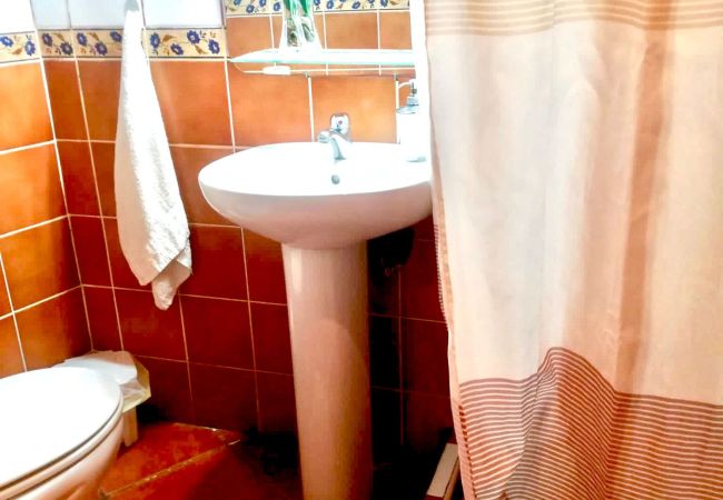 Cottage in Hermigua -  Rural house with beautiful views of the sea and the mountains, BBQ Cottage in Hermigua -  Rural house with beautiful views of the sea and the mountains, BBQ