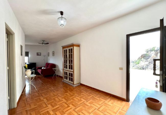 House in Timijiraque -  Cozy 2 bedroom house with beautiful sea views House in Timijiraque -  Cozy 2 bedroom house with beautiful sea views