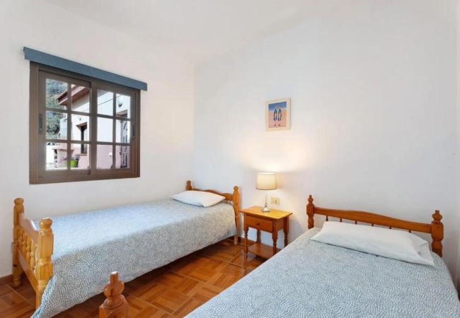 House in Timijiraque -  Cozy 2 bedroom house with beautiful sea views House in Timijiraque -  Cozy 2 bedroom house with beautiful sea views