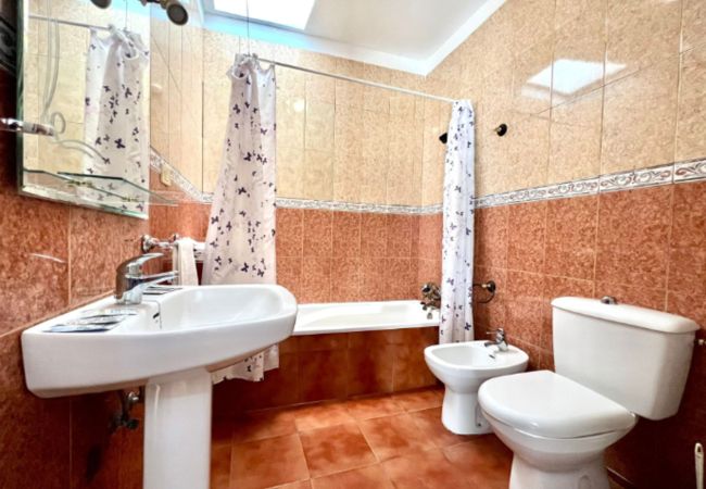 House in Timijiraque -  Cozy 2 bedroom house with beautiful sea views House in Timijiraque -  Cozy 2 bedroom house with beautiful sea views