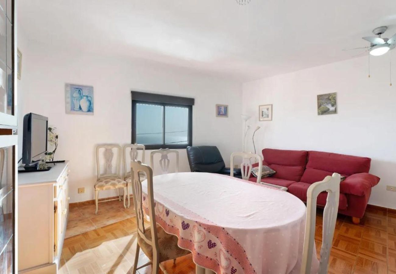 House in Timijiraque -  Cozy 2 bedroom house with beautiful sea views
