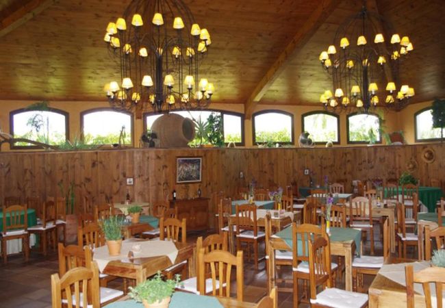 Aparthotel in Los Realejos - 2-Bedroom Apartment with Stunning Sea Views and Pool Aparthotel in Los Realejos - 2-Bedroom Apartment with Stunning Sea Views and Pool